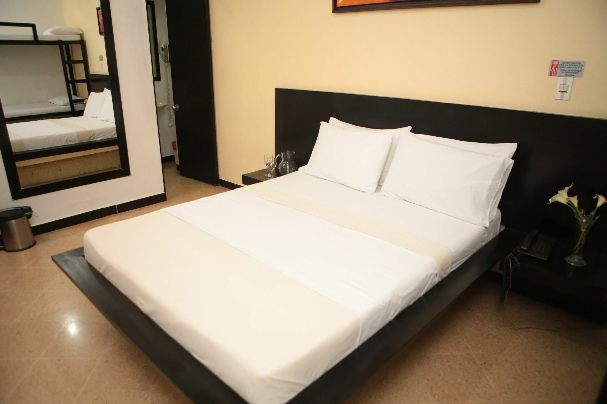Hotel Natural เมเดยิน ภายนอก รูปภาพ